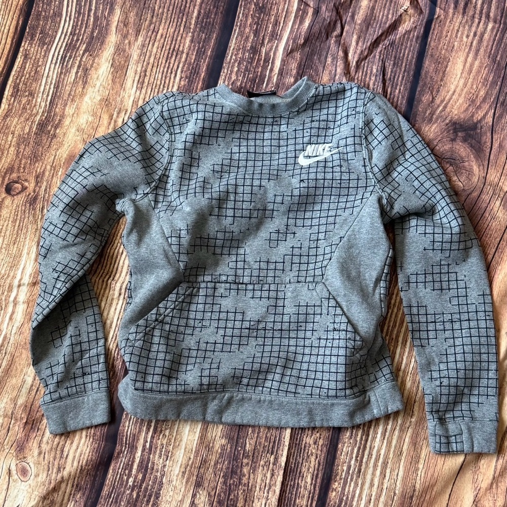 Nike Boys Patterned Gray Crew Neck Sweater